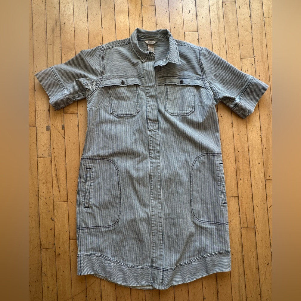 Duluth Trading Co Navy and White Striped Denim Dress with great details - Picture 2 of 7